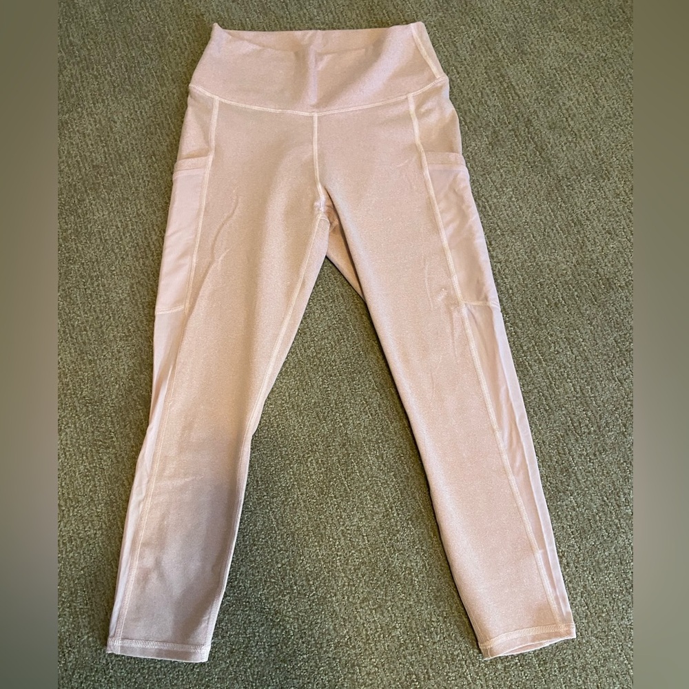 Fabletics On The Go High Waisted Powerhold Capri Leggings